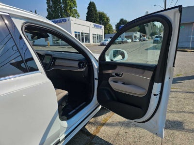 2026 Volvo XC90 Plus