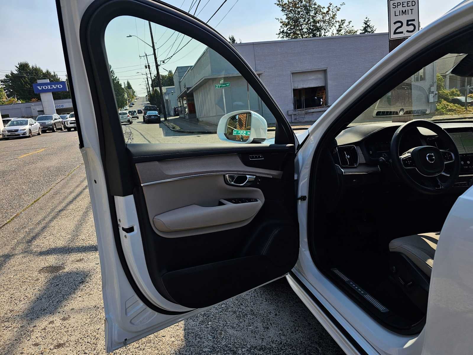 2026 Volvo XC90 Plus