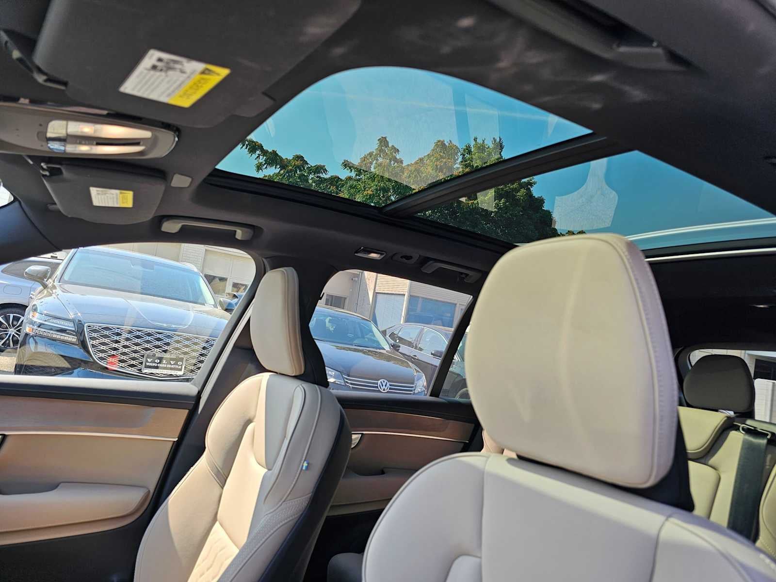 2026 Volvo XC90 Plus