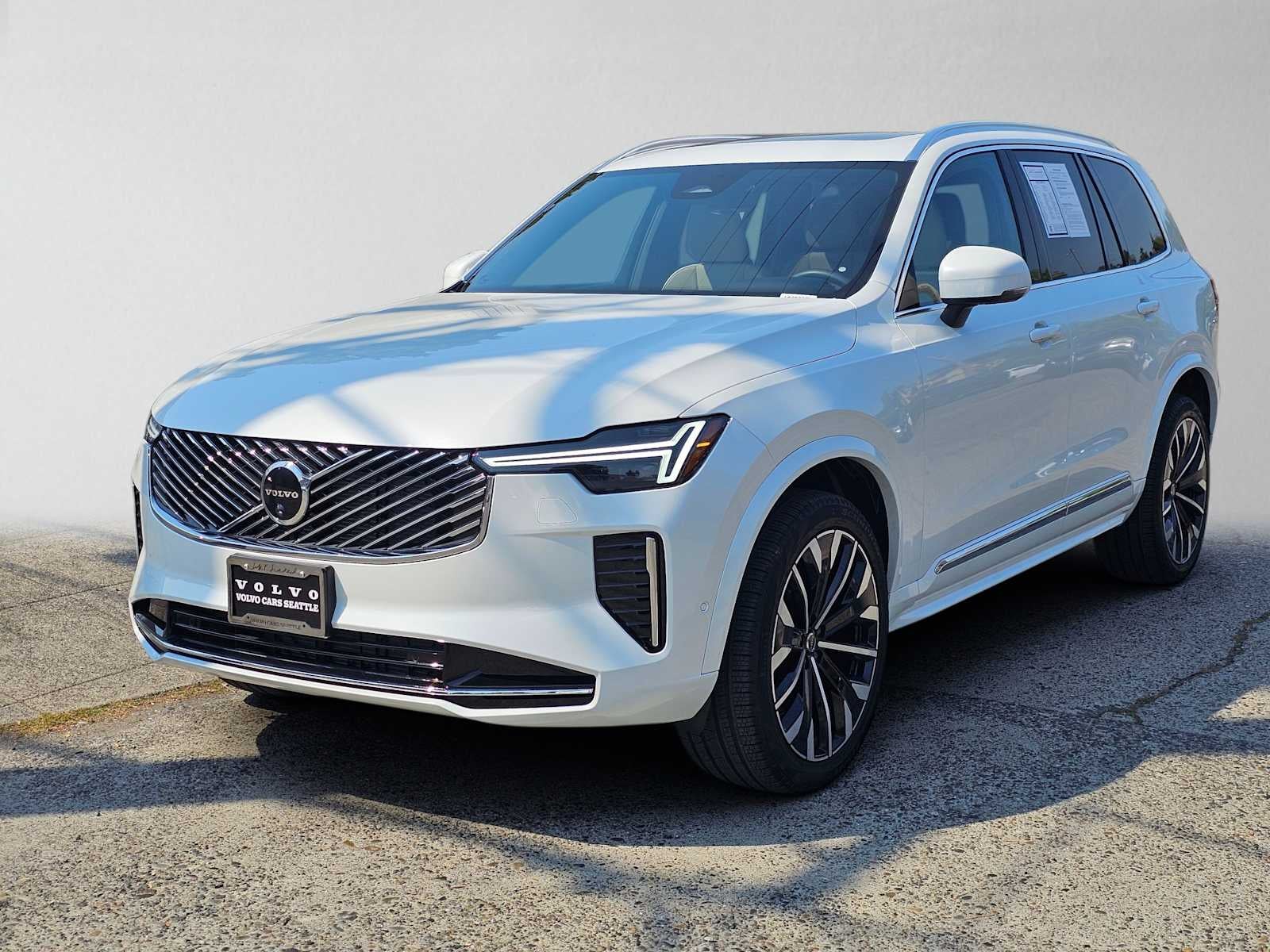 2026 Volvo XC90 Plus
