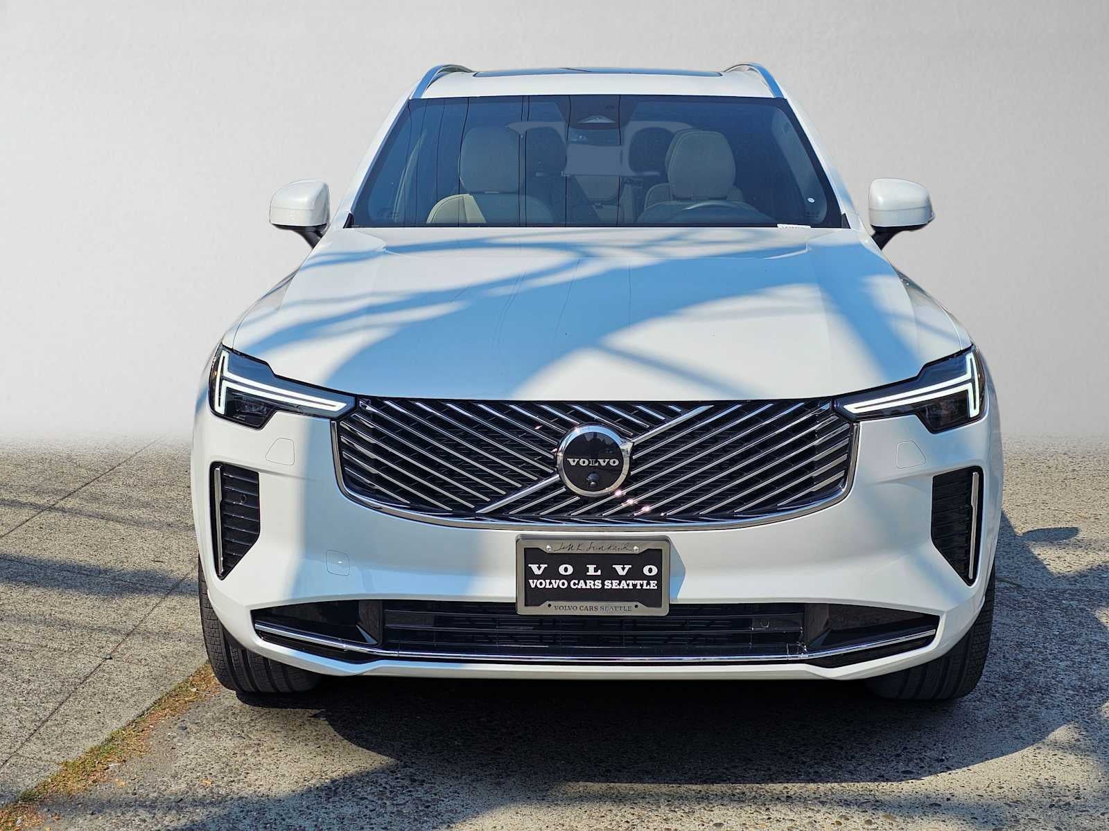 2026 Volvo XC90 Plus