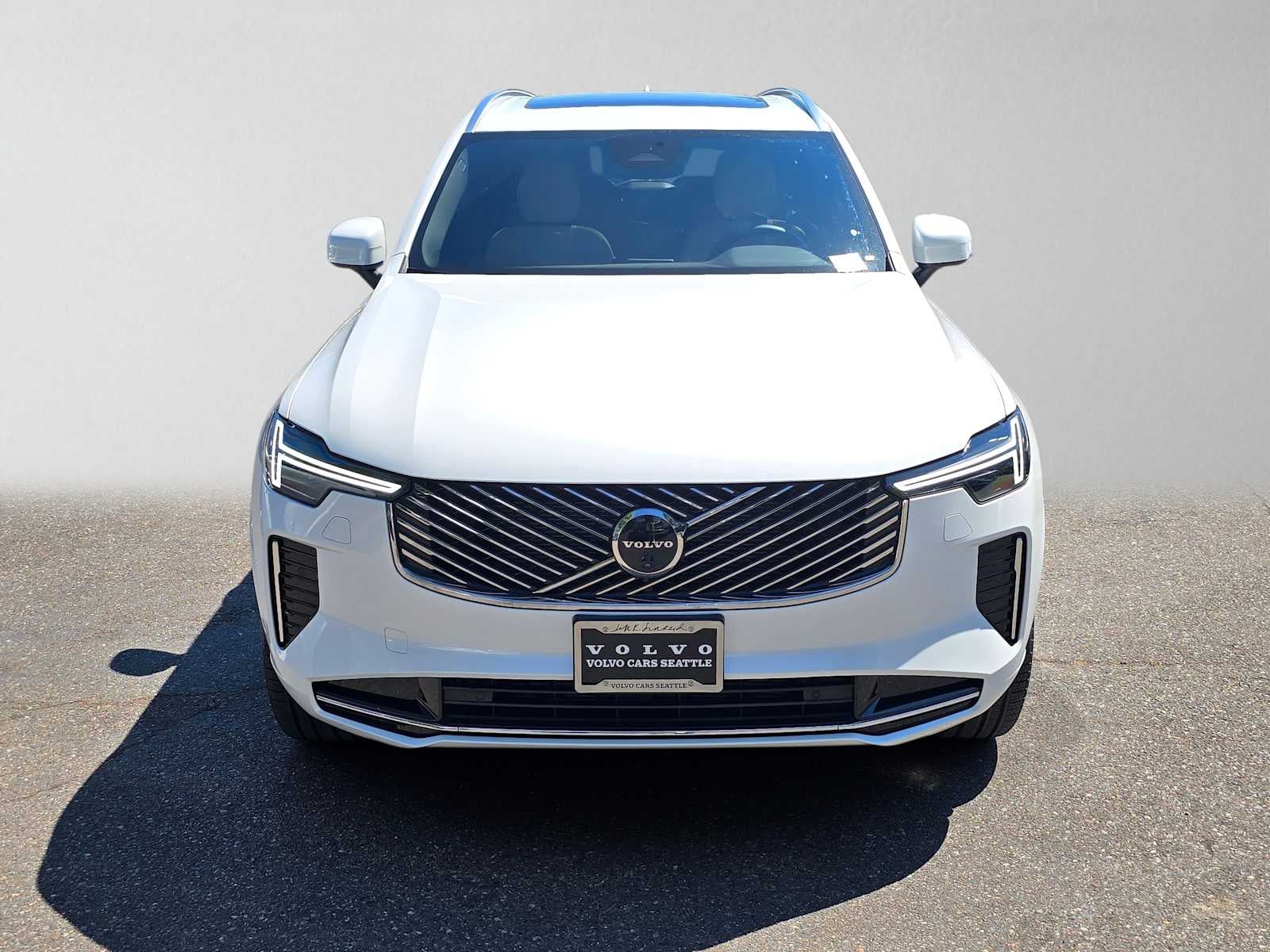 2026 Volvo XC90 Plus