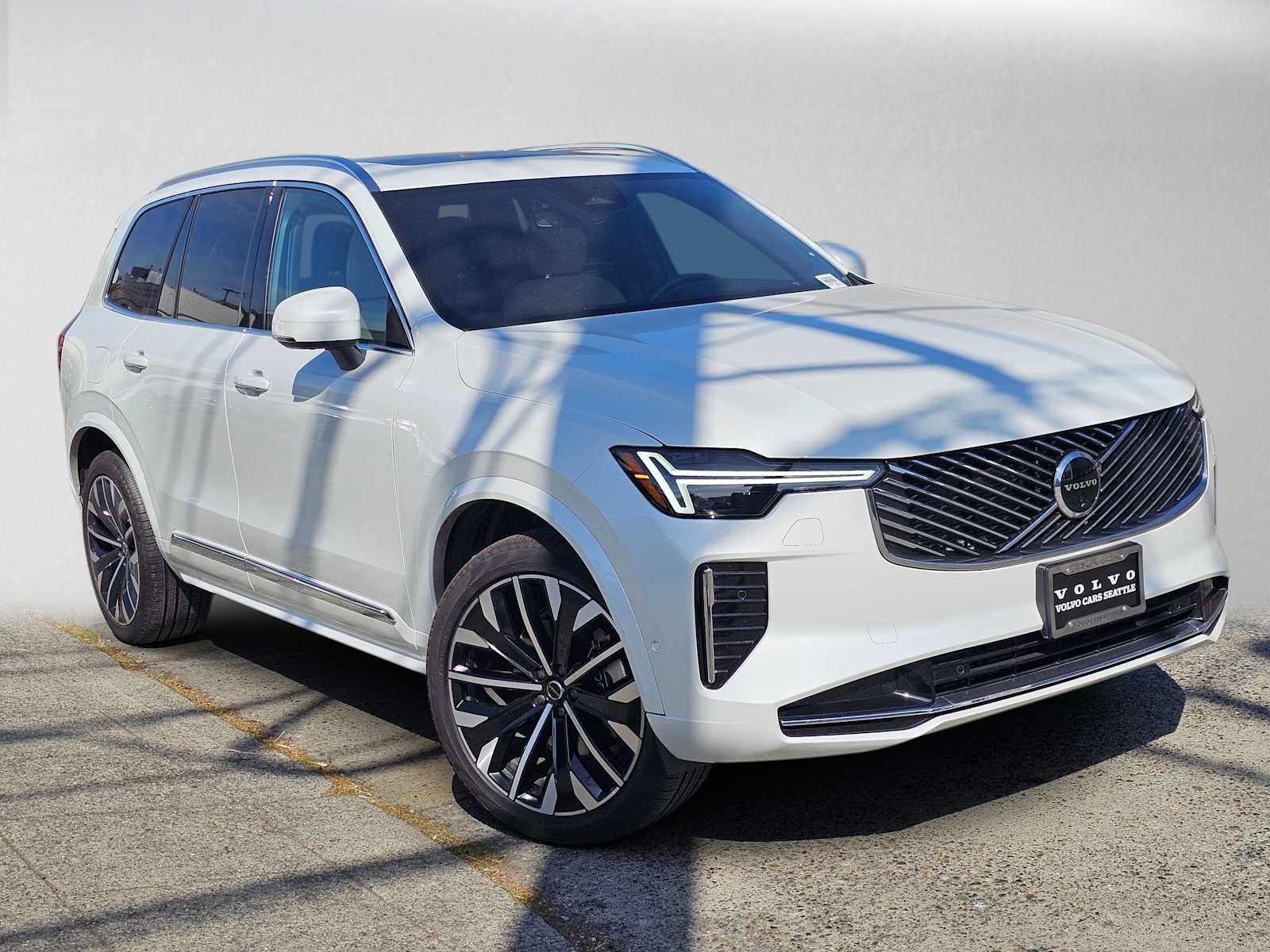 2026 Volvo XC90 Plus