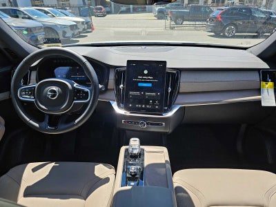 2026 Volvo XC90 Plus