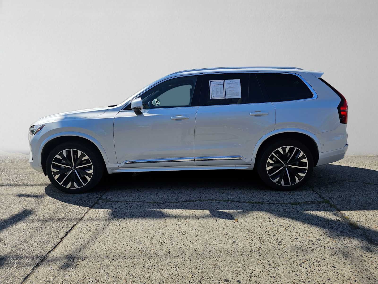 2026 Volvo XC90 Plus