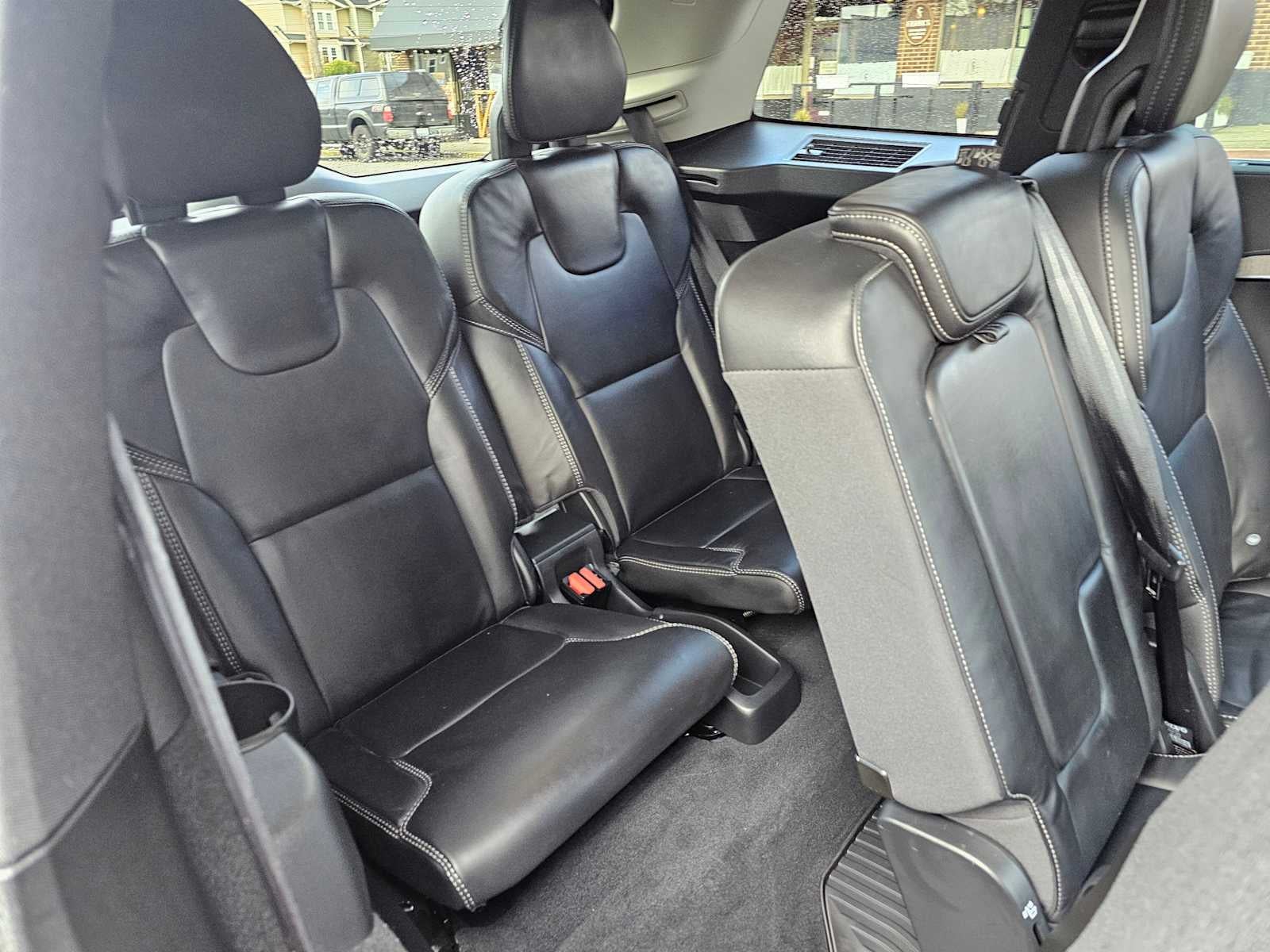 2024 Volvo XC90 Ultimate Bright Theme