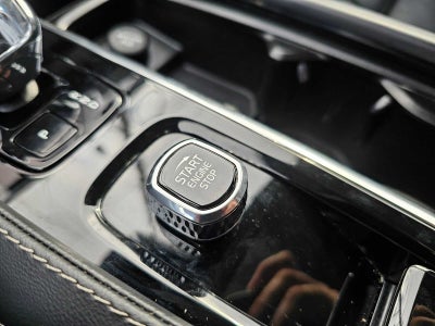 2024 Volvo XC90 Ultimate Bright Theme