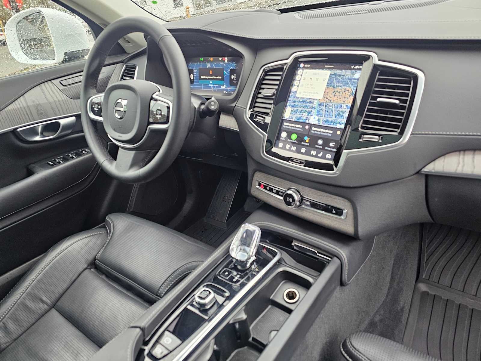 2024 Volvo XC90 Ultimate Bright Theme