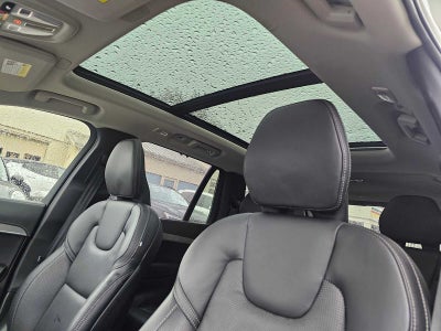 2024 Volvo XC90 Ultimate Bright Theme