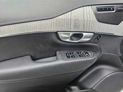 2024 Volvo XC90 Ultimate Bright Theme