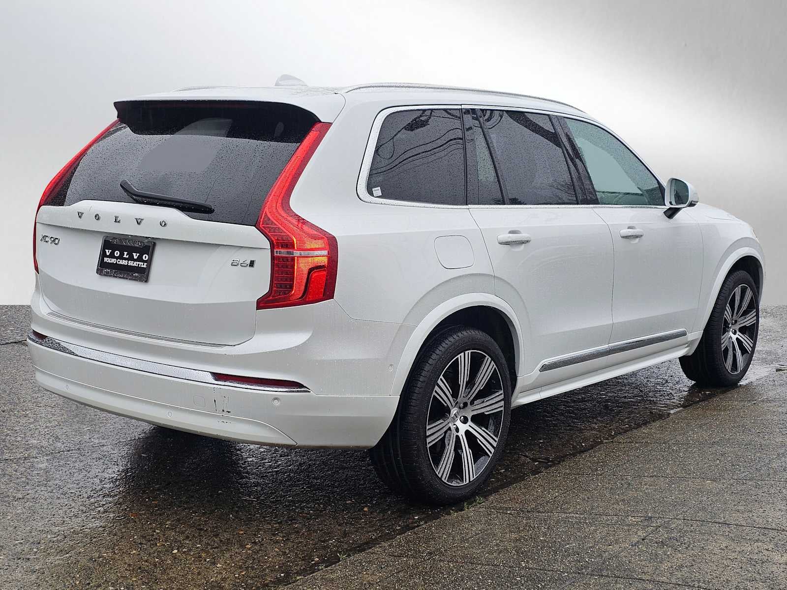 2024 Volvo XC90 Ultimate Bright Theme