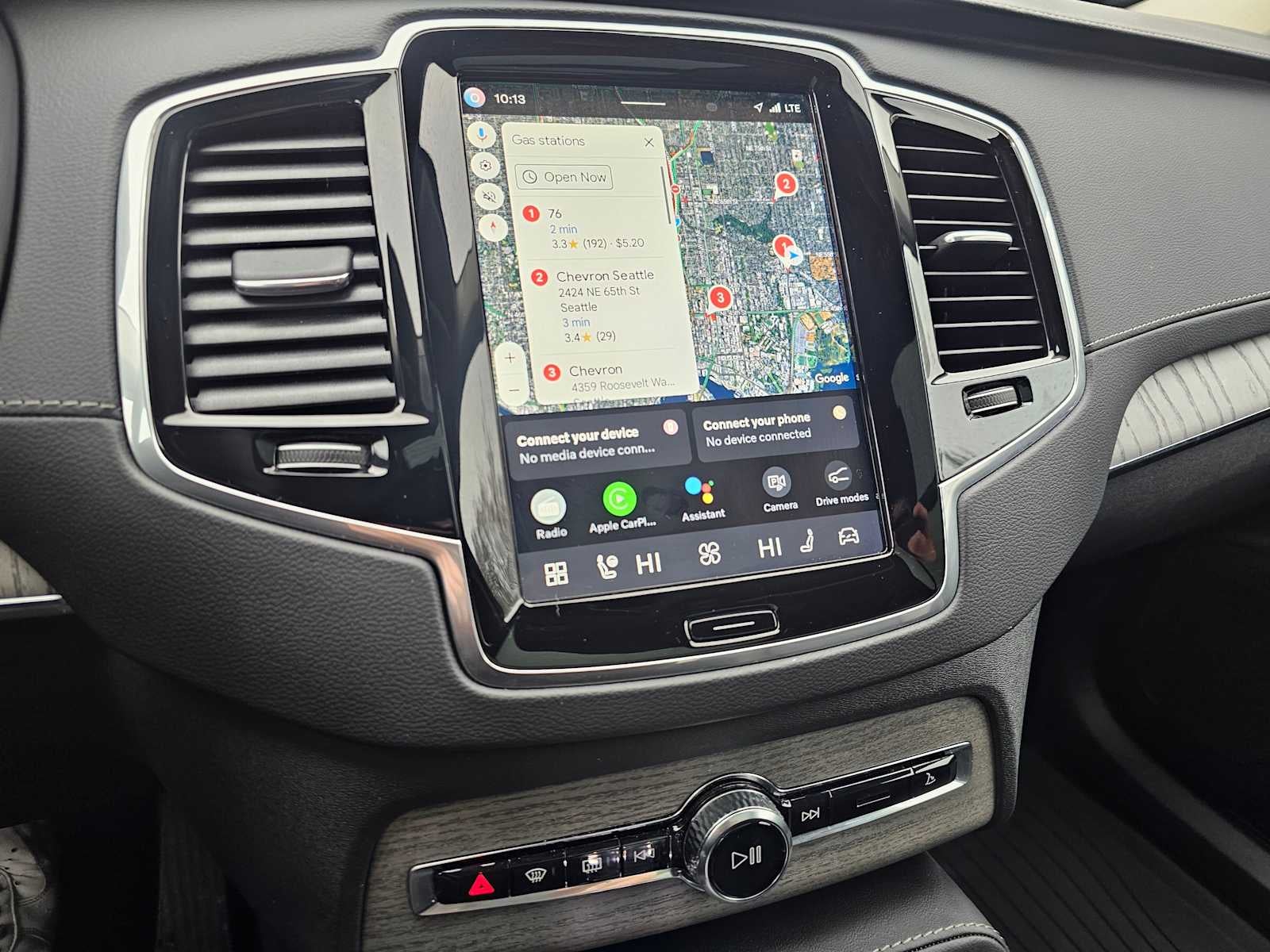 2024 Volvo XC90 Ultimate Bright Theme