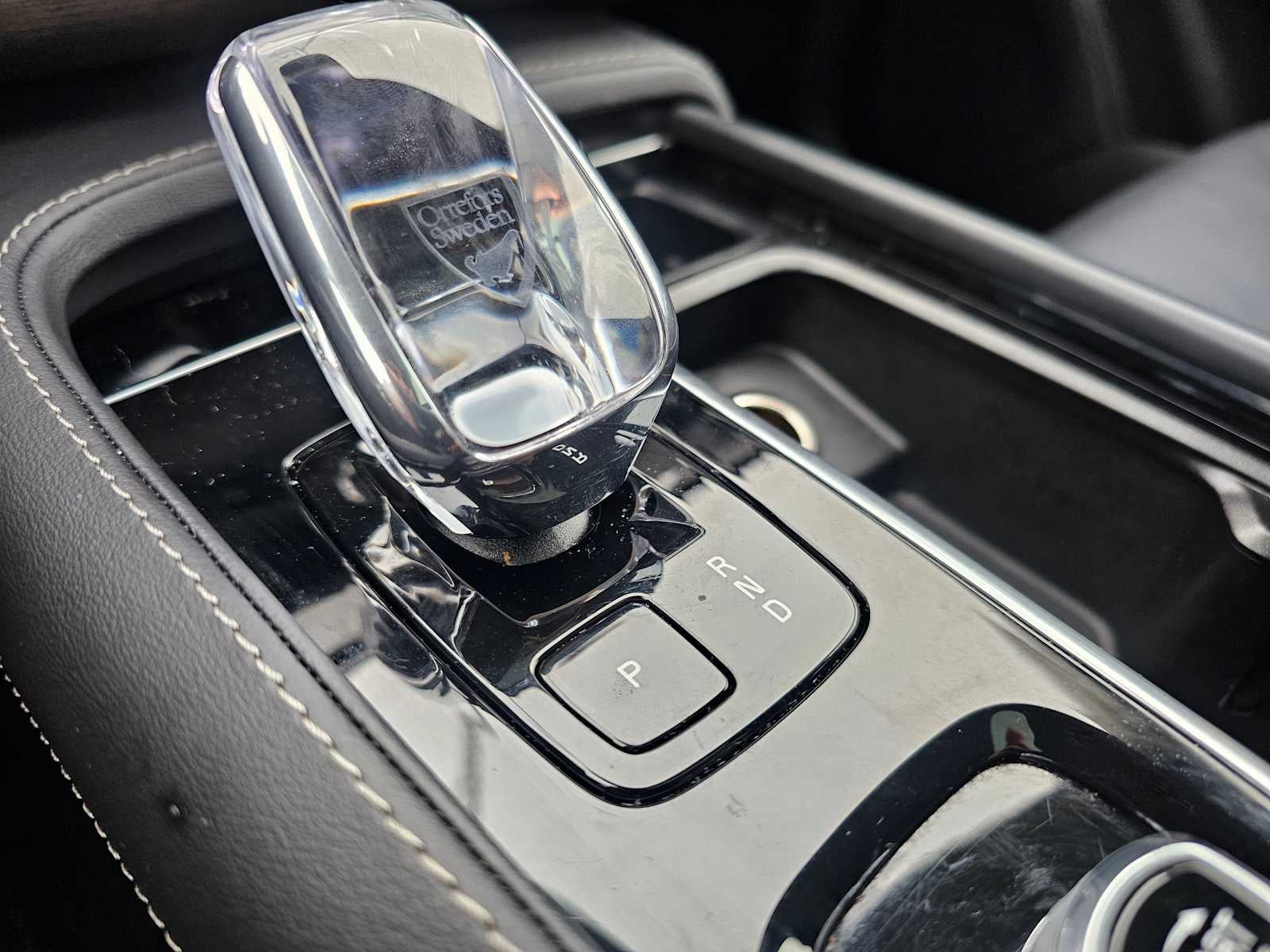 2024 Volvo XC90 Ultimate Bright Theme