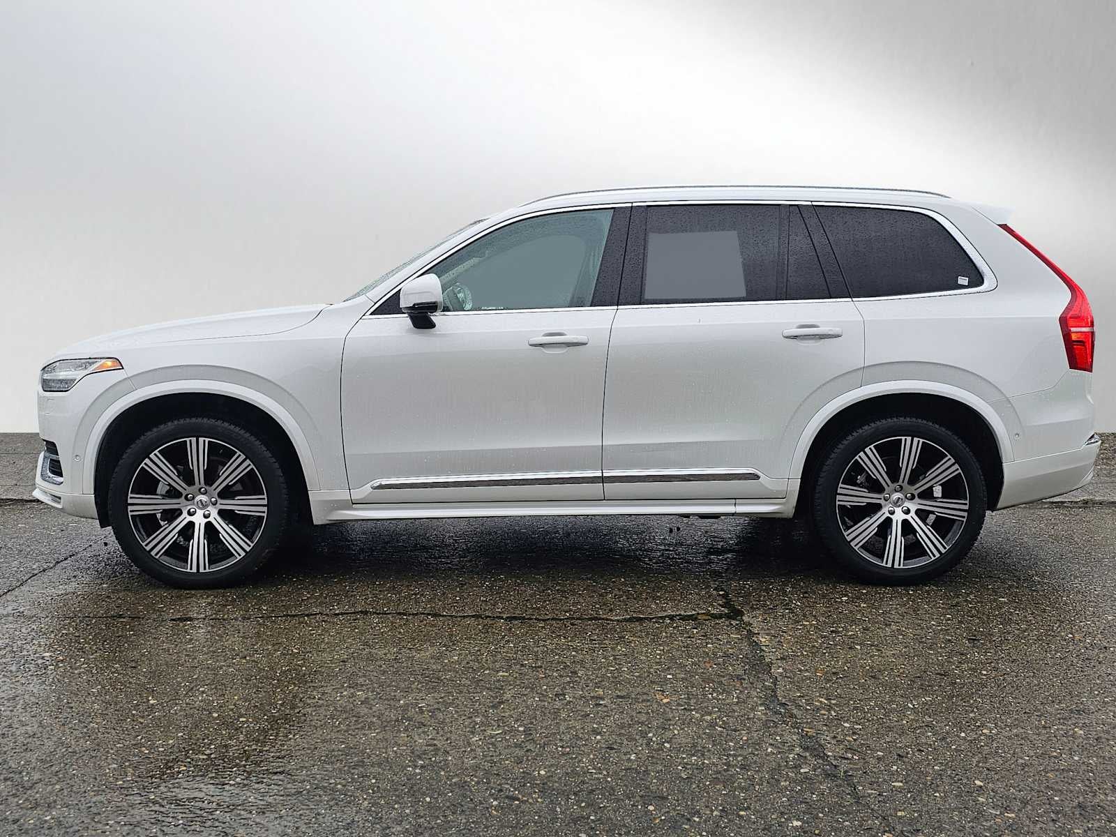 2024 Volvo XC90 Ultimate Bright Theme