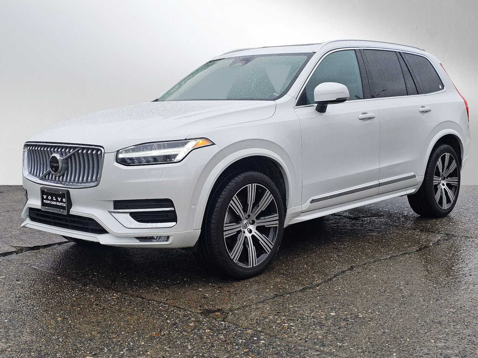 2024 Volvo XC90 Ultimate Bright Theme