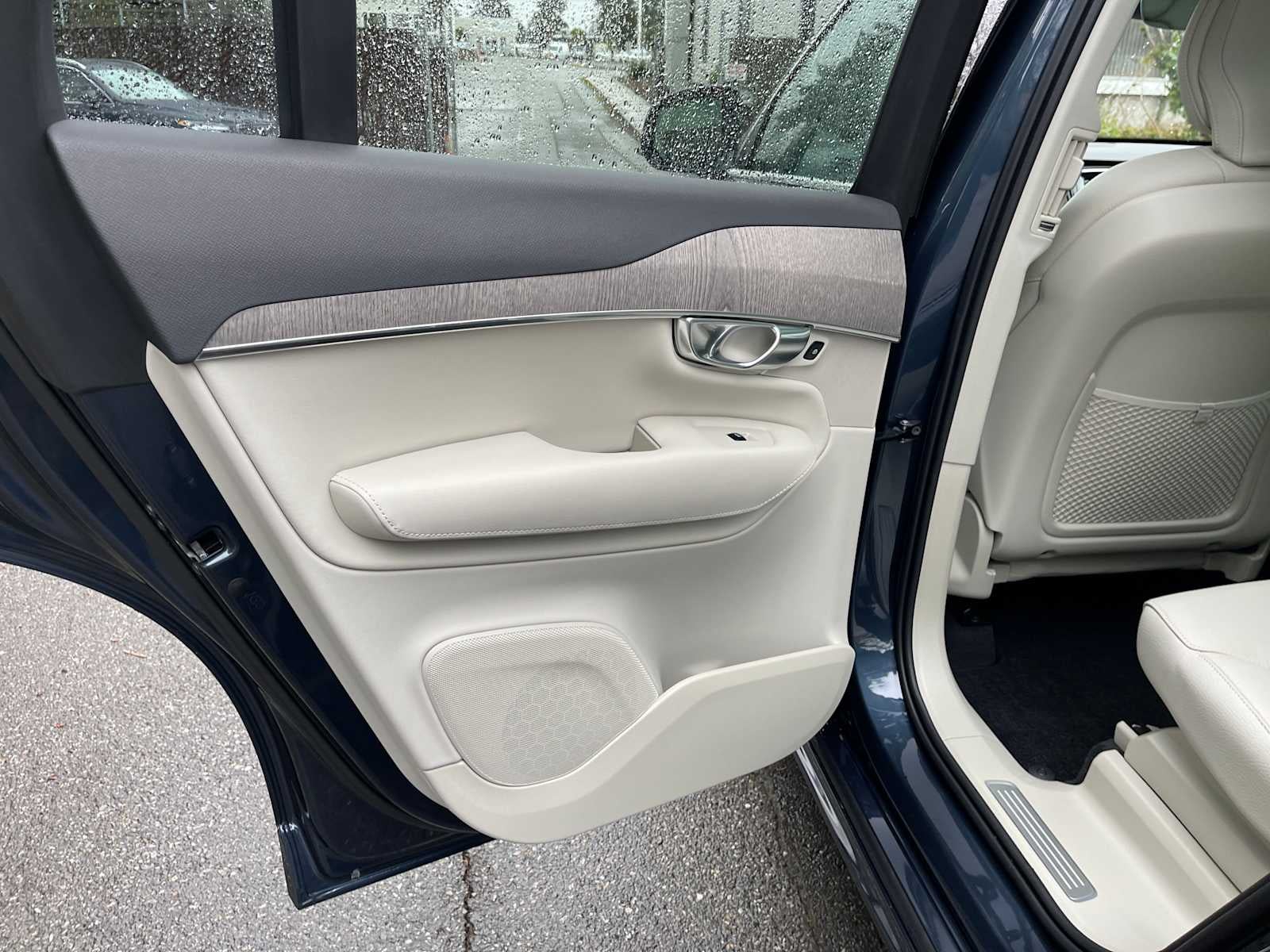 2023 Volvo XC90 Plus