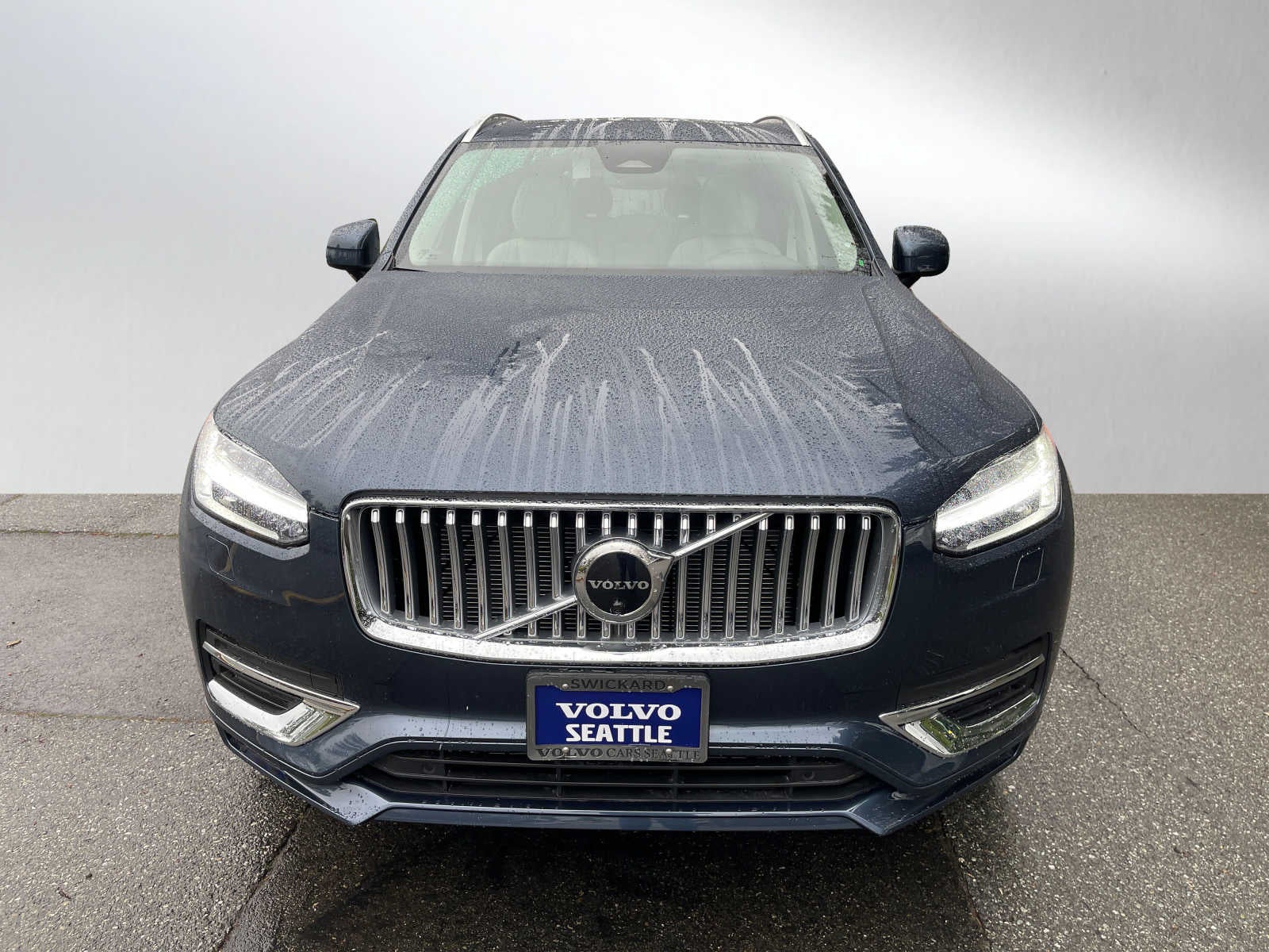 2023 Volvo XC90 Plus