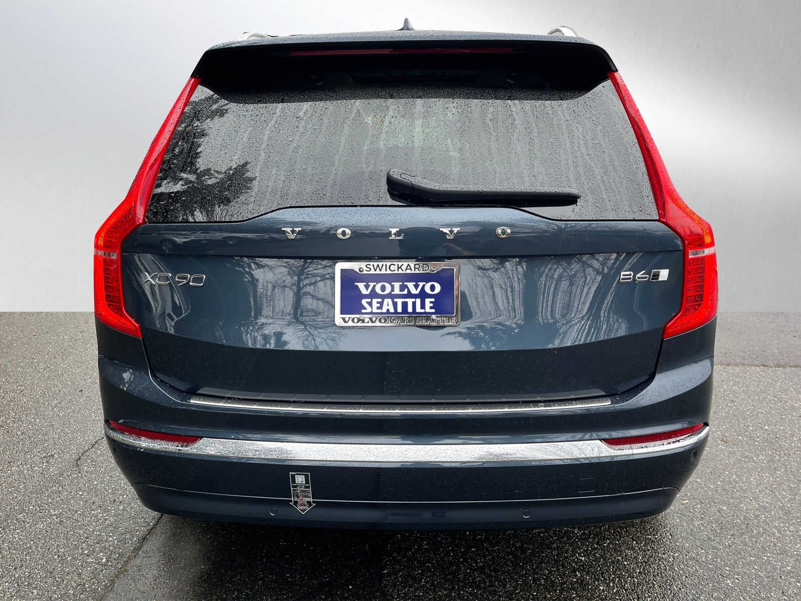 2023 Volvo XC90 Plus