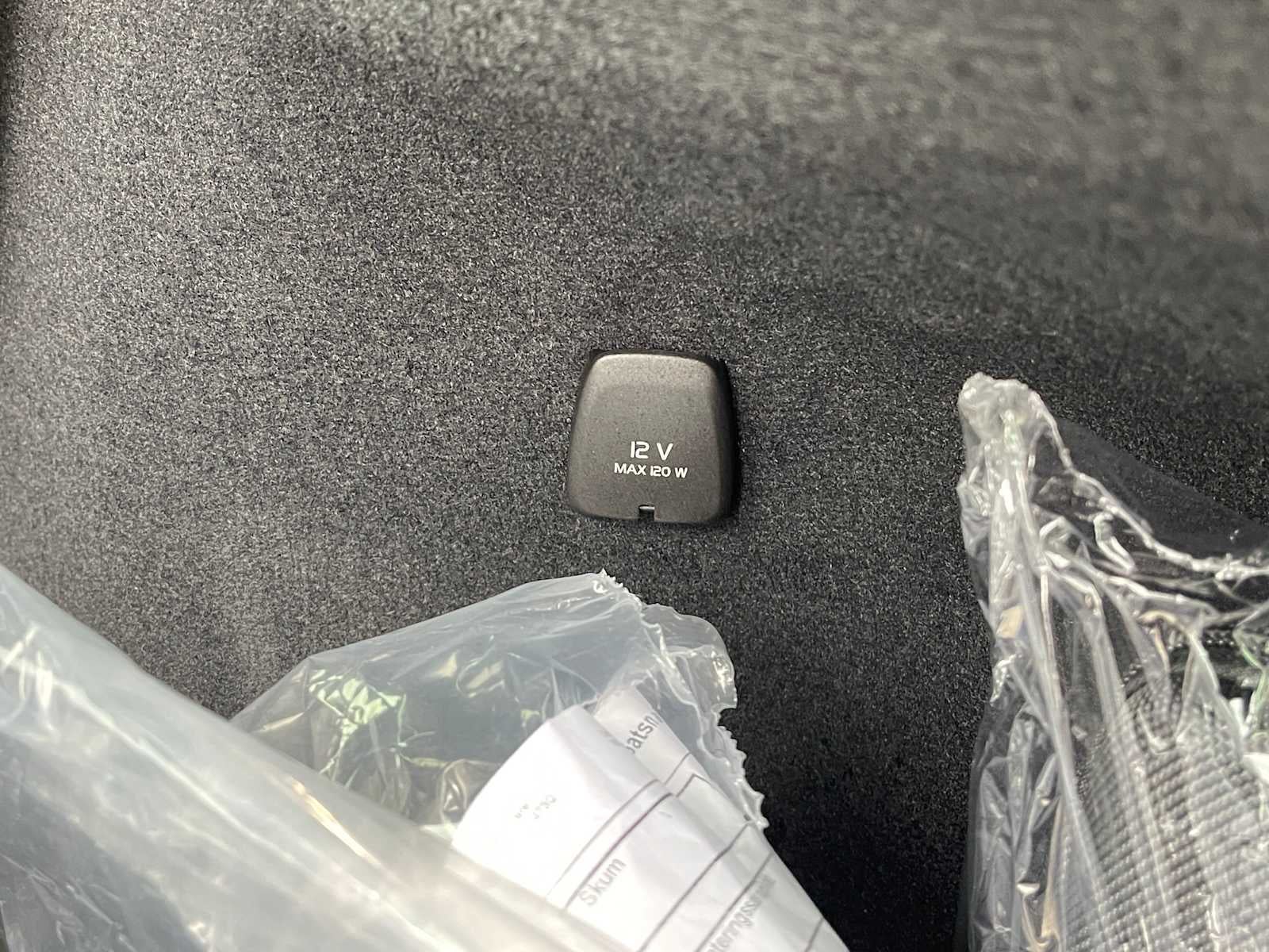 2023 Volvo XC90 Plus