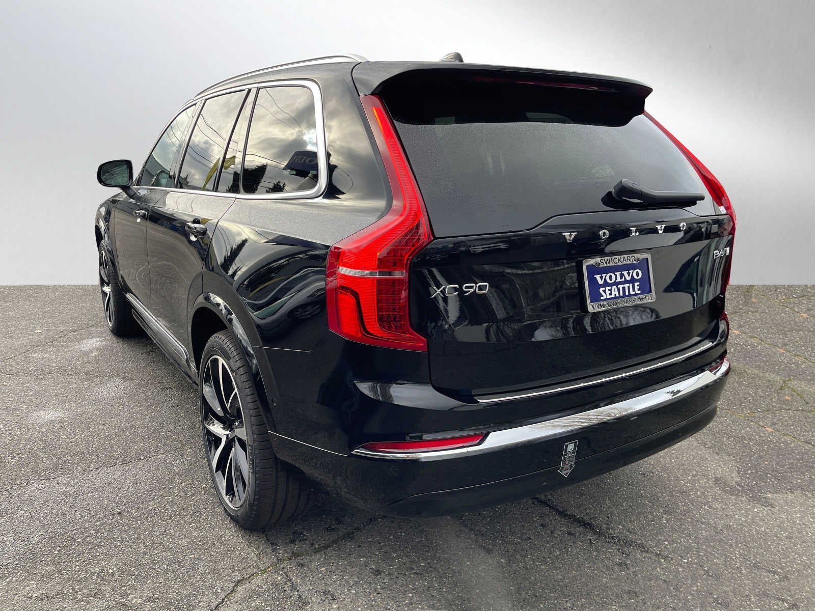2023 Volvo XC90 Plus