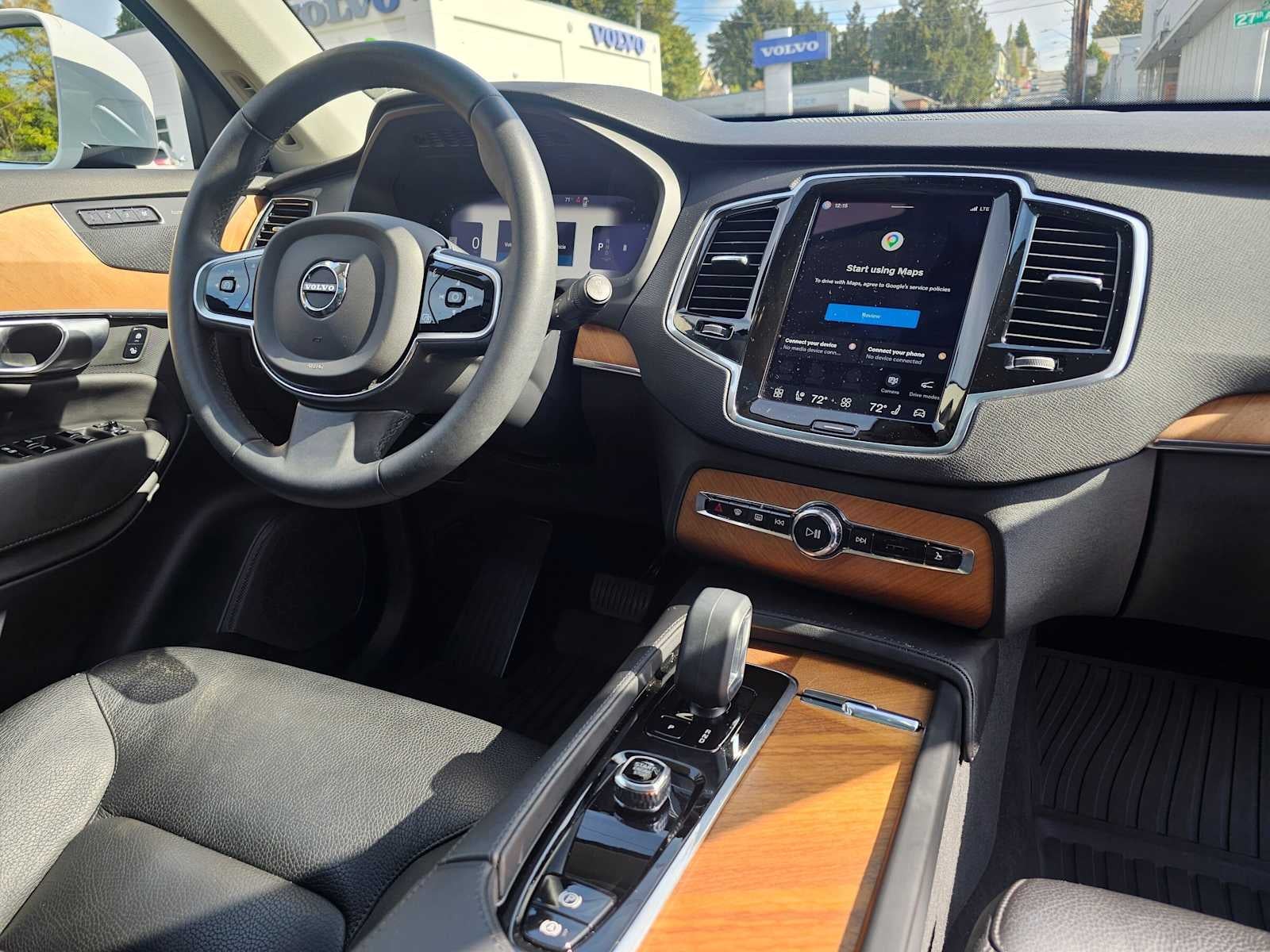 2023 Volvo XC90 Plus