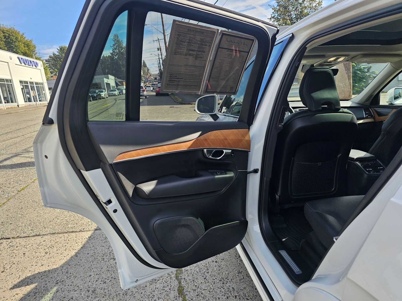 2023 Volvo XC90 Plus
