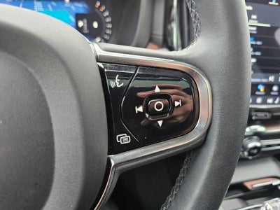 2023 Volvo XC60 Ultimate Bright Theme