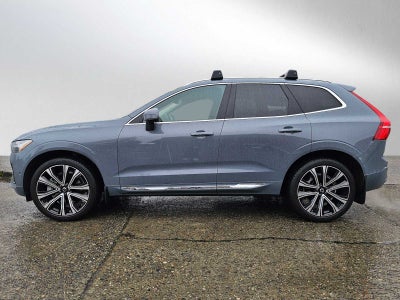 2023 Volvo XC60 Ultimate Bright Theme