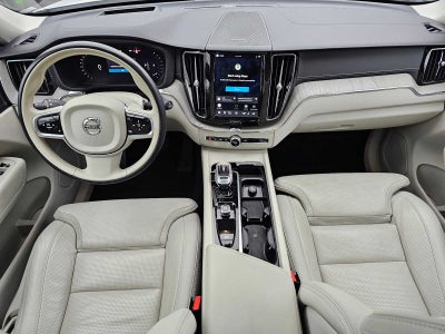 2023 Volvo XC60 Ultimate Dark Theme