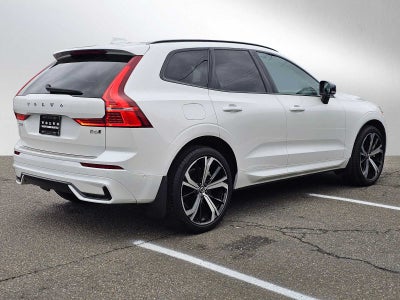 2023 Volvo XC60 Ultimate Dark Theme