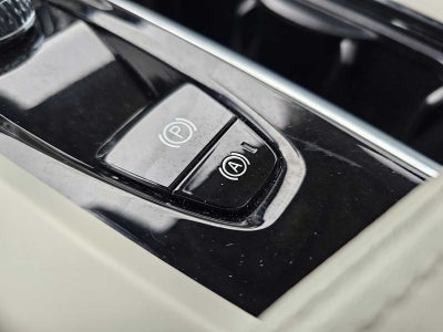 2023 Volvo XC60 Ultimate Dark Theme