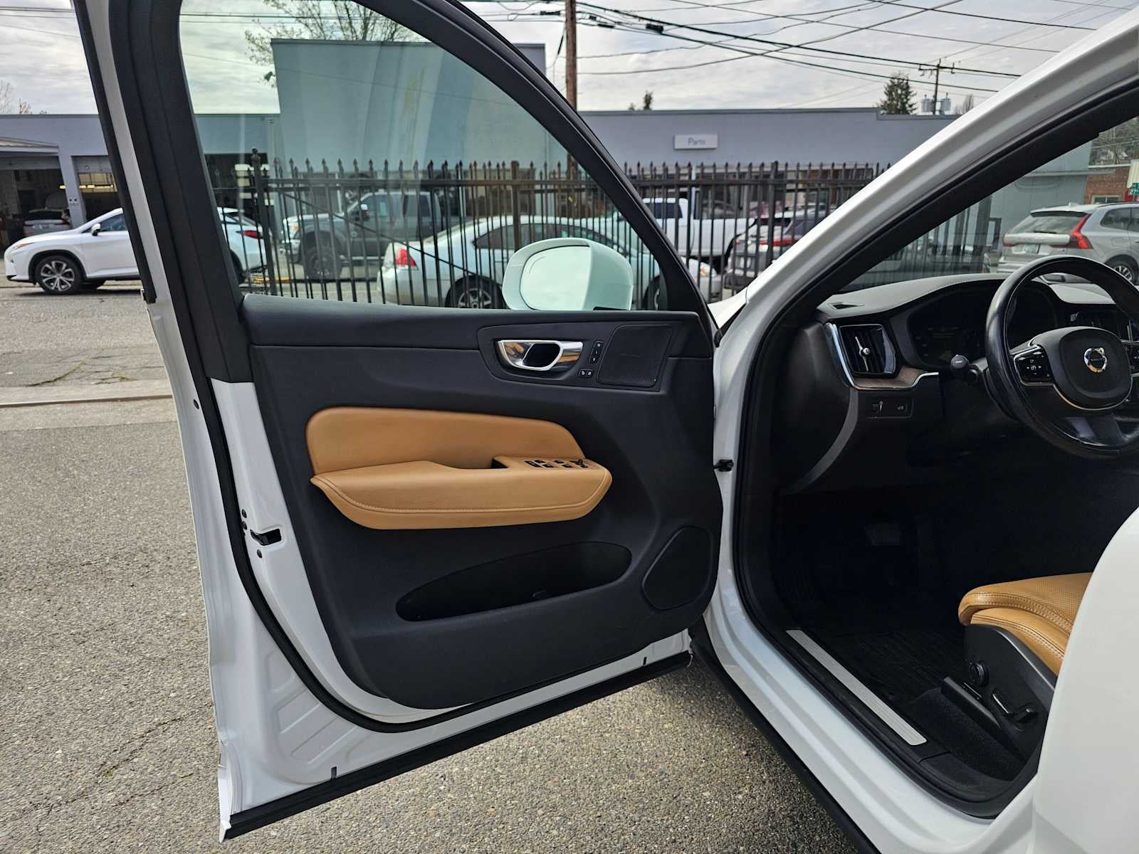 2021 Volvo XC60 Inscription