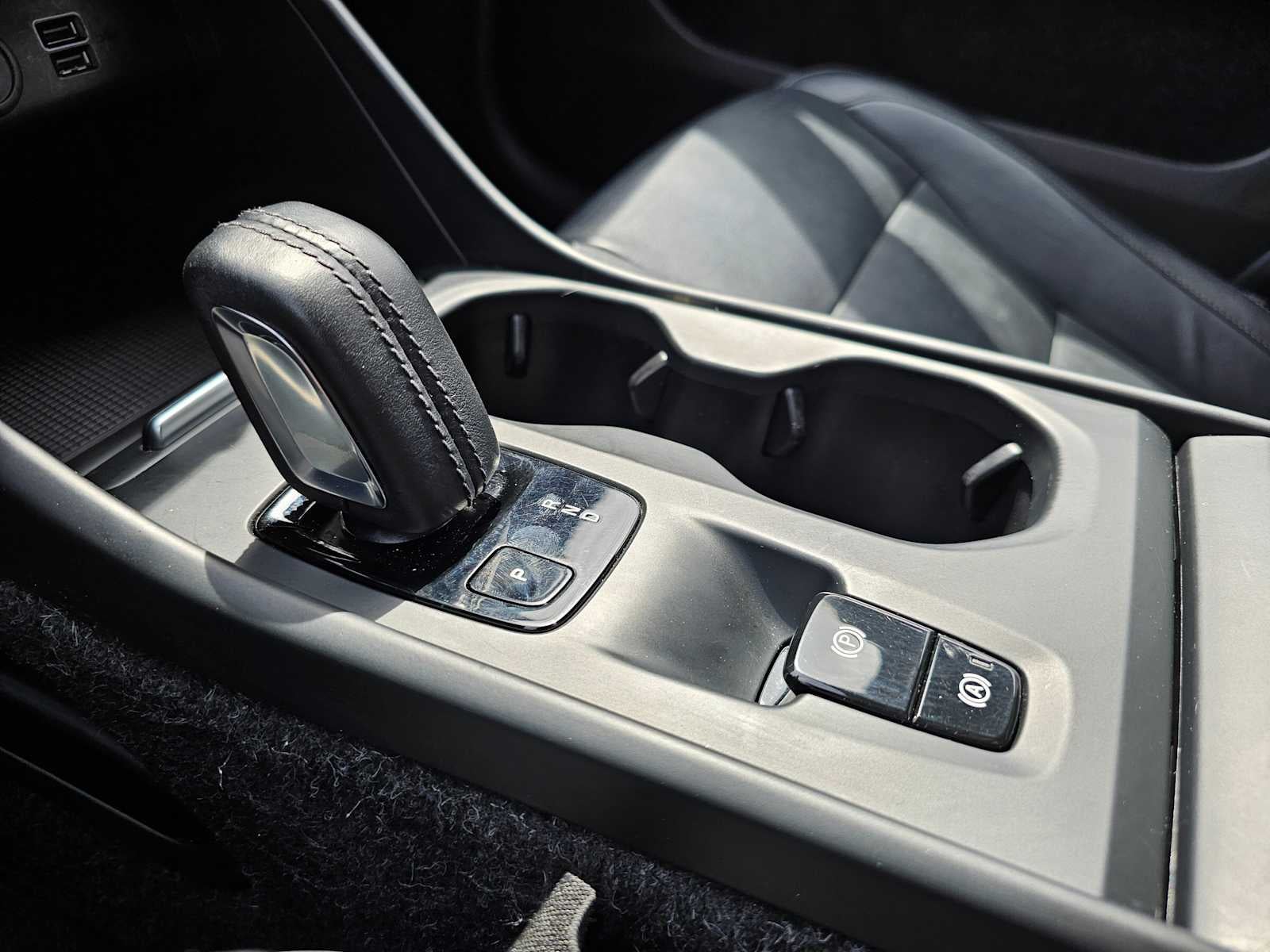 2021 Volvo XC40 Momentum
