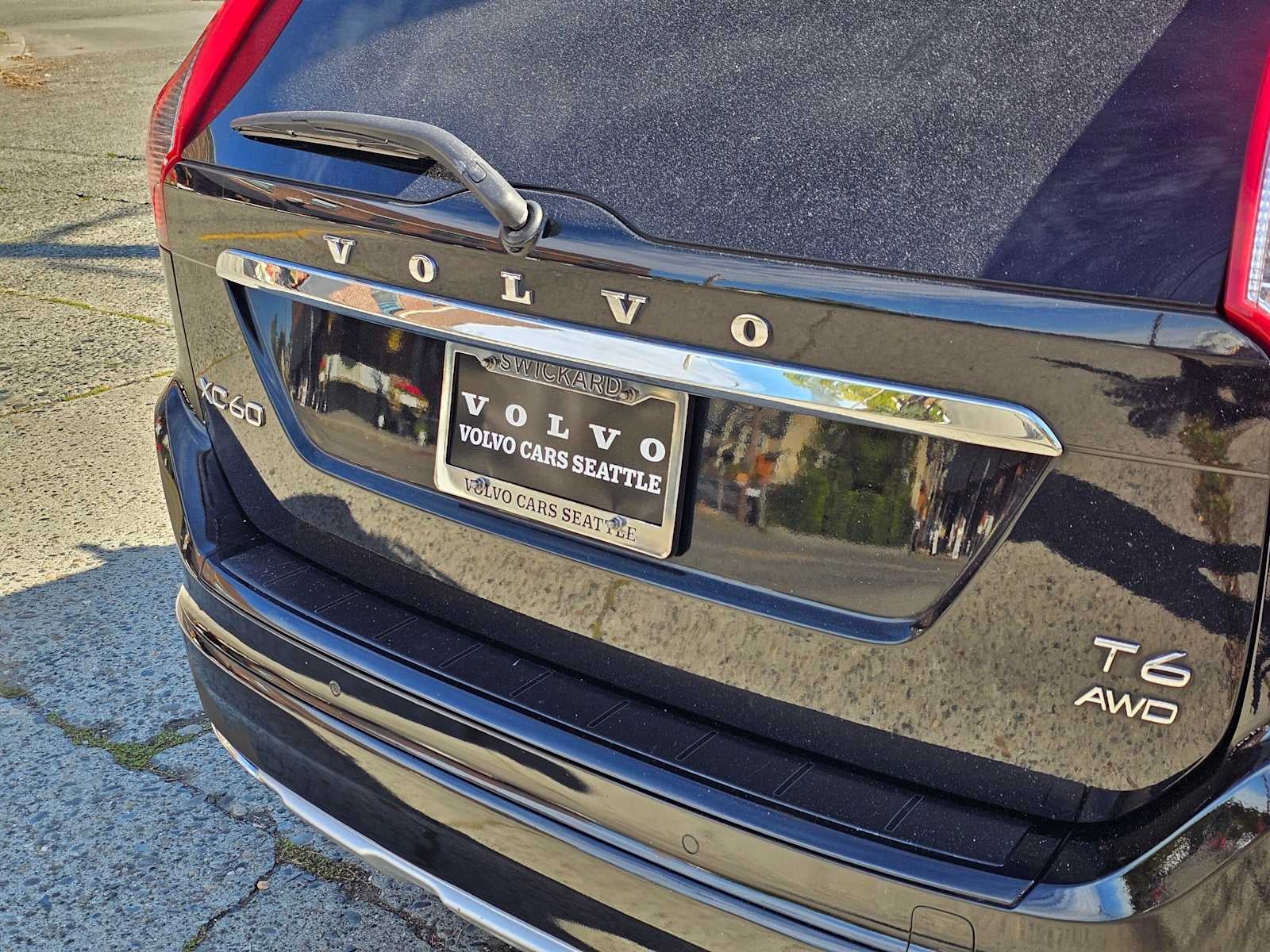 2015 Volvo XC60 T6 Platinum