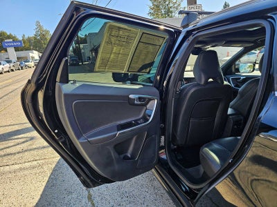 2015 Volvo XC60 T6 Platinum