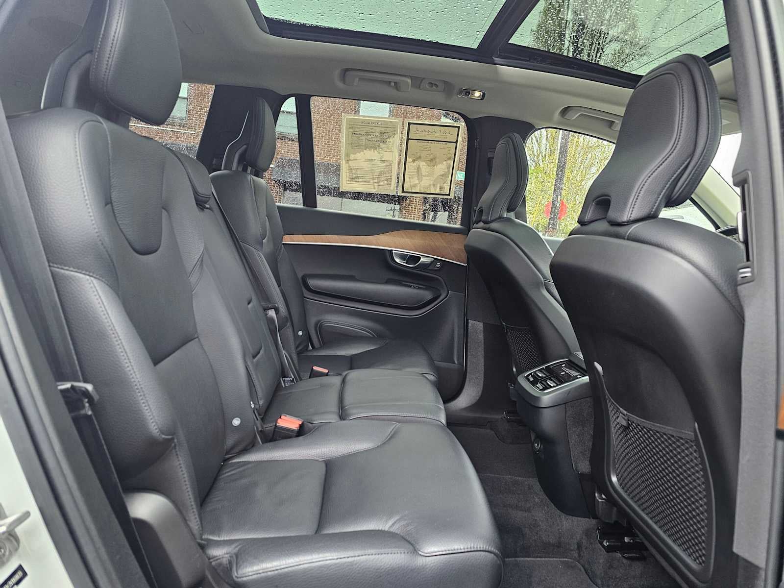 2022 Volvo XC90 Momentum