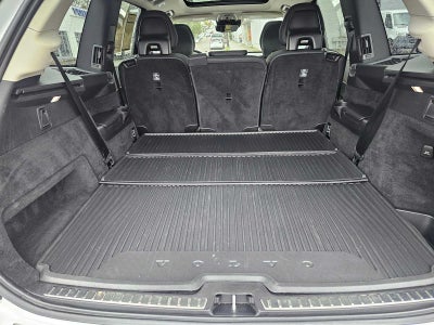 2022 Volvo XC90 Momentum