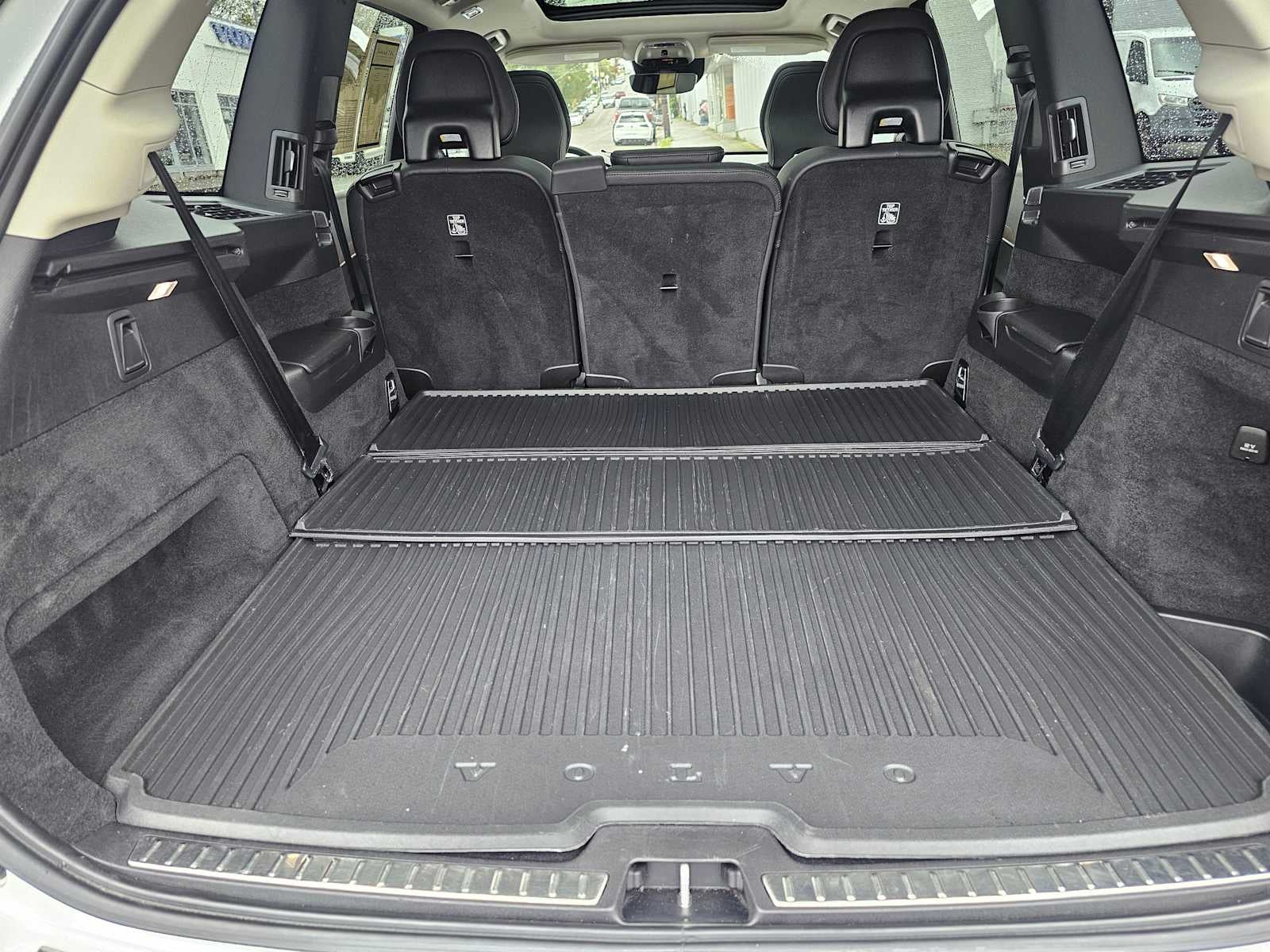 2022 Volvo XC90 Momentum