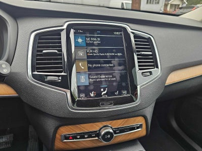 2022 Volvo XC90 Momentum