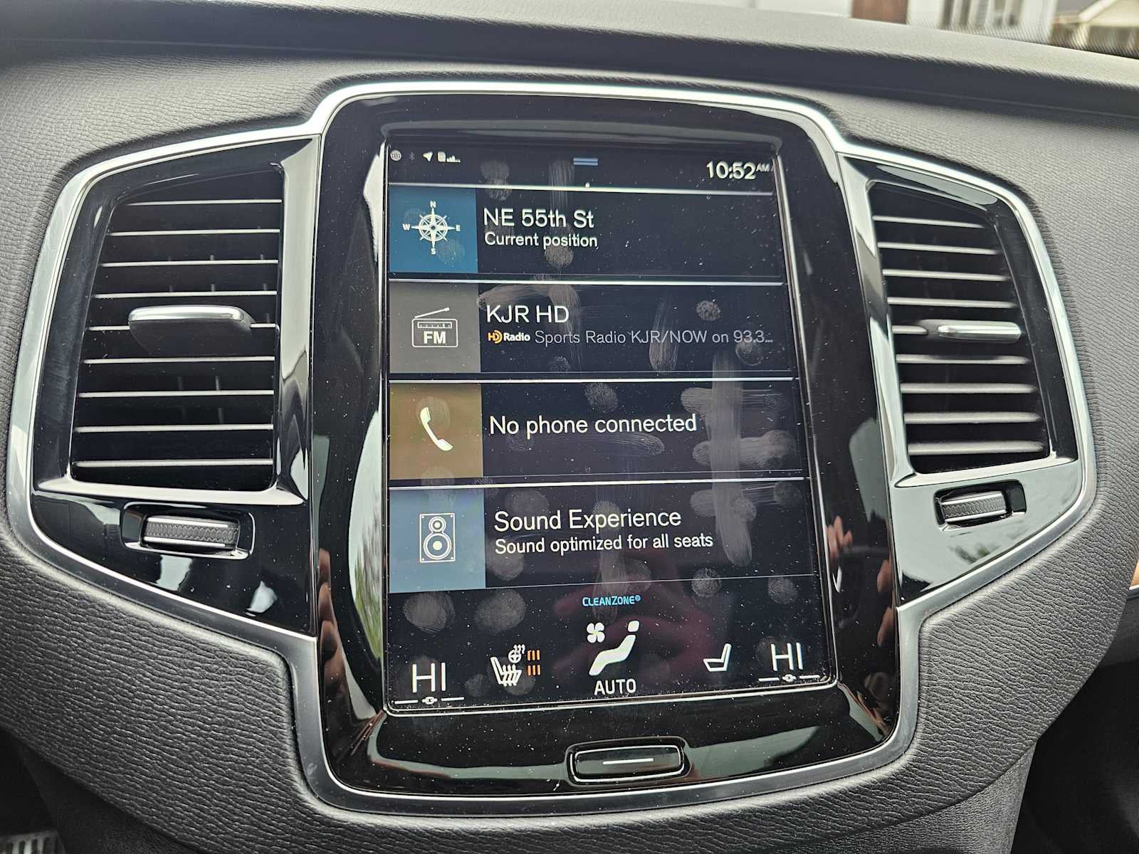 2022 Volvo XC90 Momentum