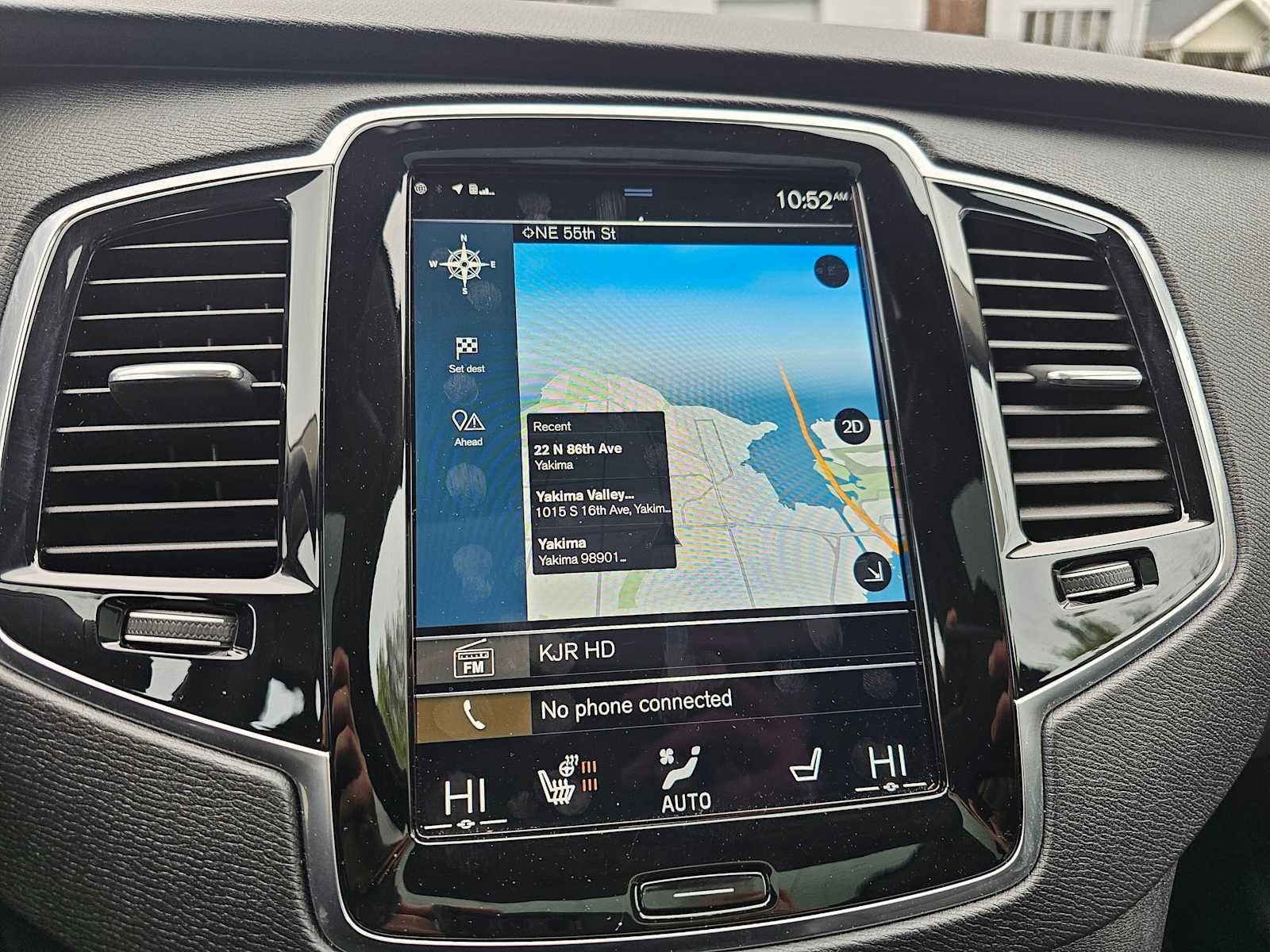 2022 Volvo XC90 Momentum