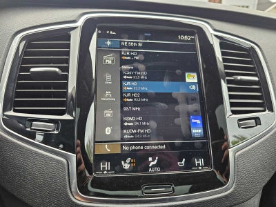 2022 Volvo XC90 Momentum