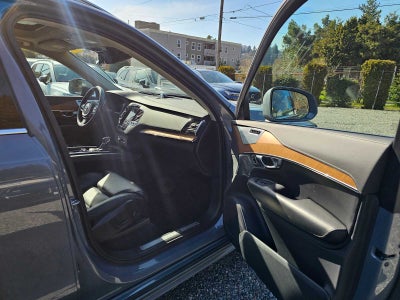 2020 Volvo XC90 Inscription