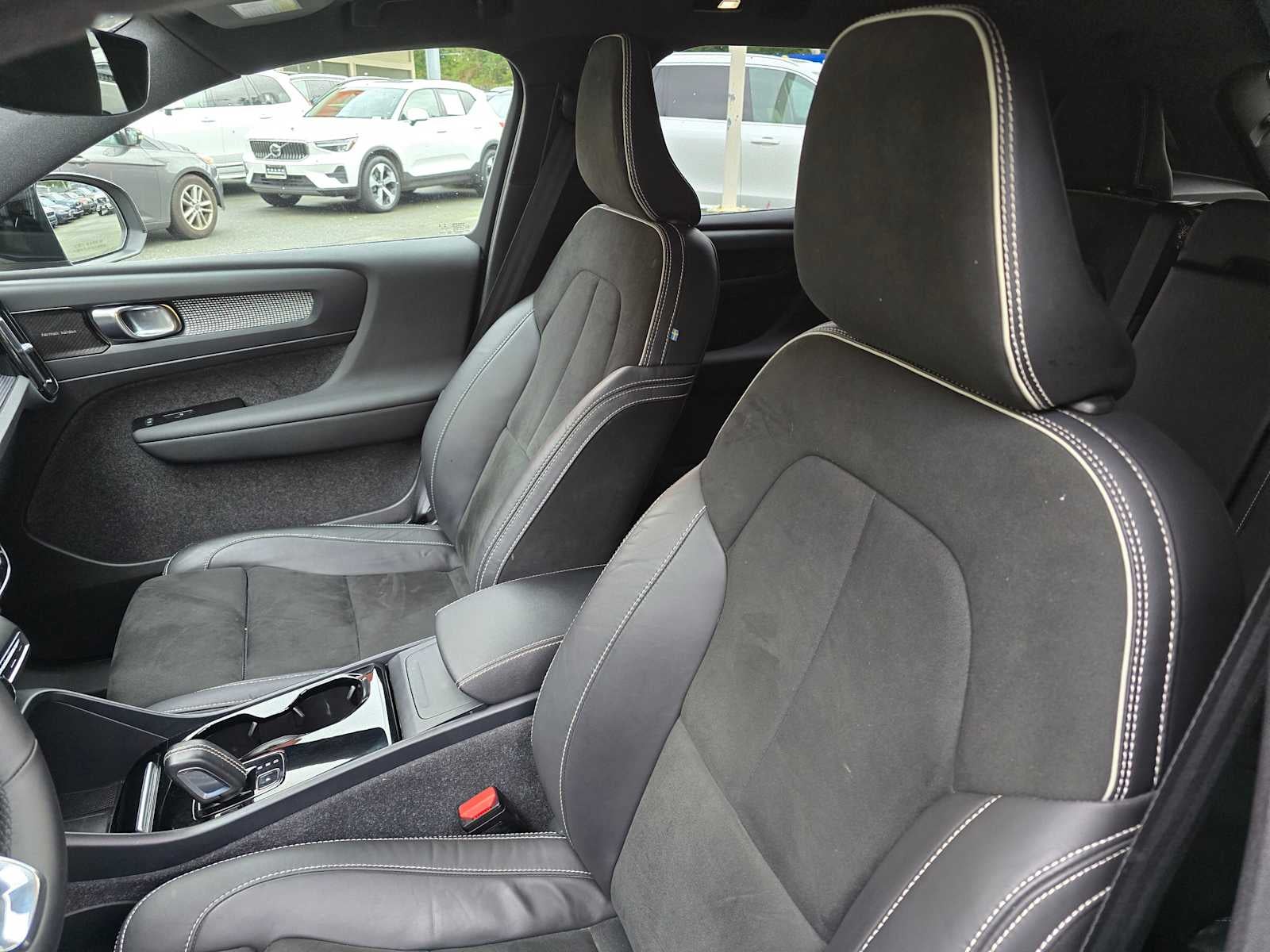 2022 Volvo XC40 Recharge Pure Electric Twin Ultimate