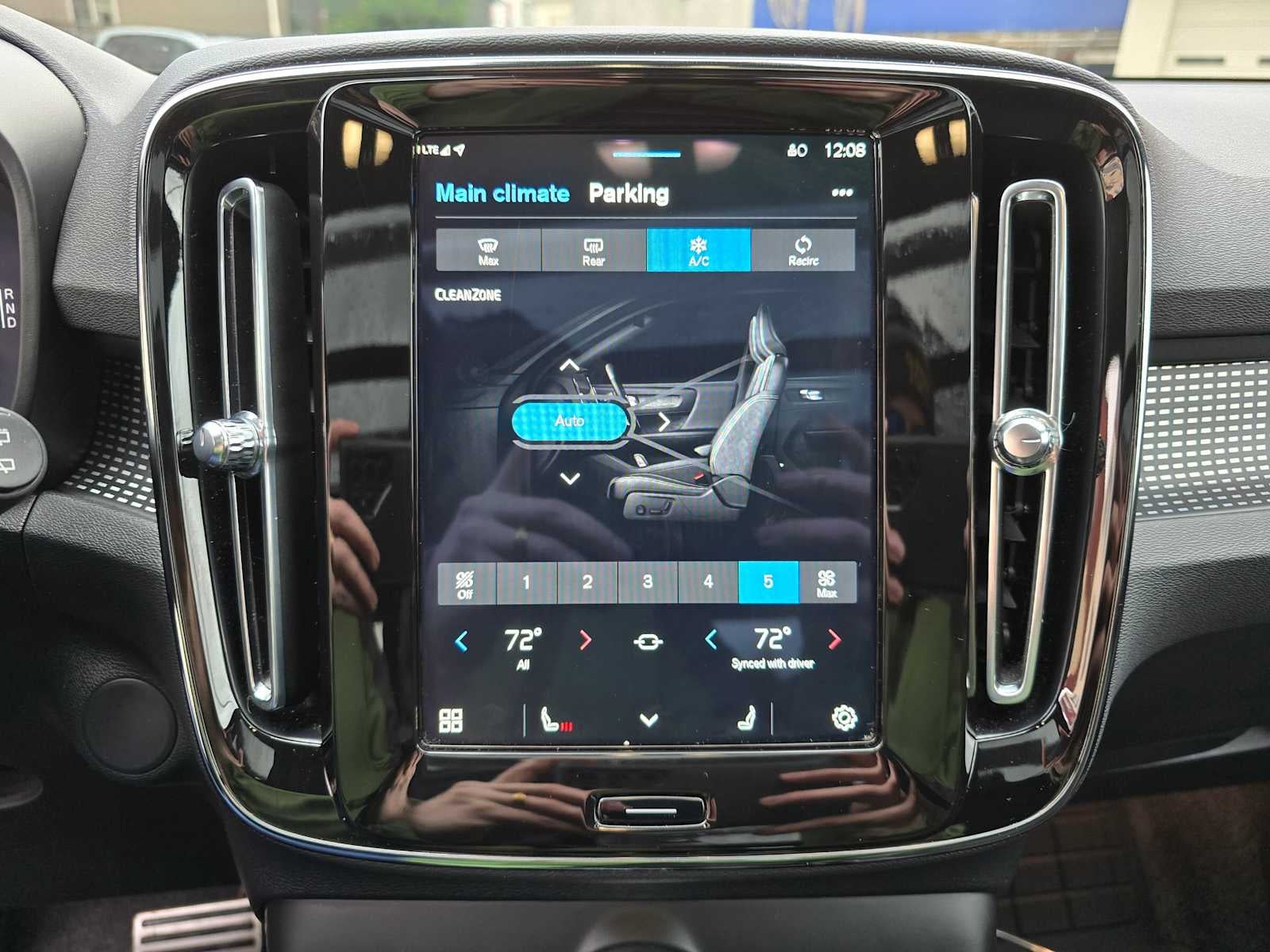 2022 Volvo XC40 Recharge Pure Electric Twin Ultimate