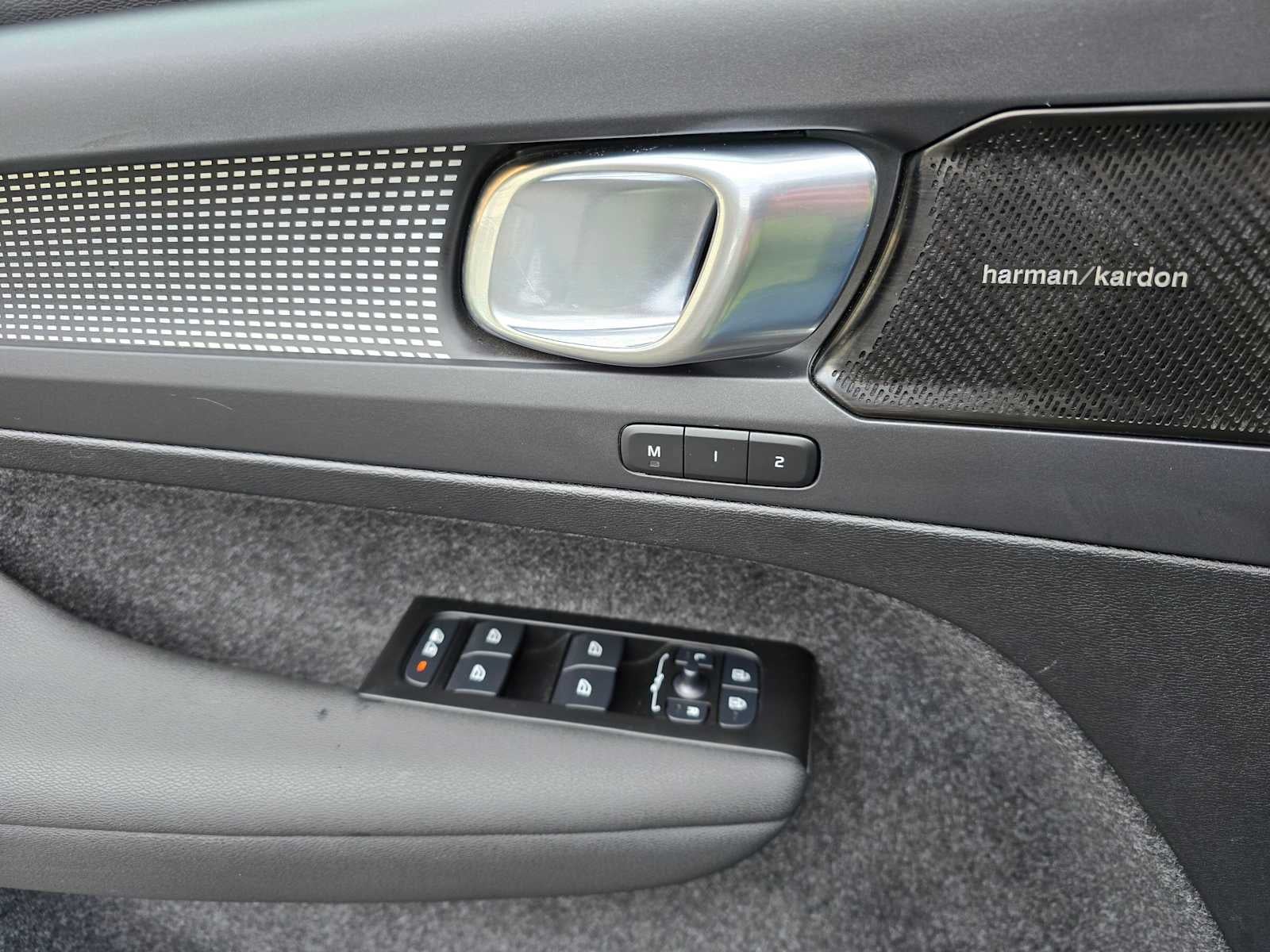 2022 Volvo XC40 Recharge Pure Electric Twin Ultimate