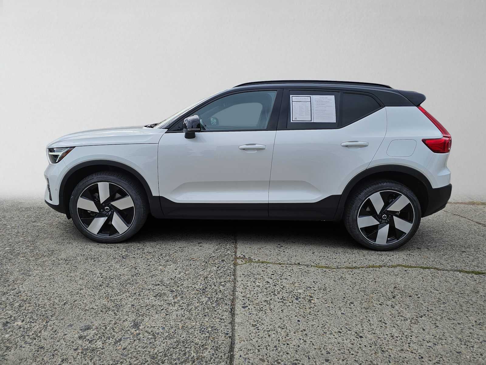 2023 Volvo XC40 Recharge Pure Electric Ultimate