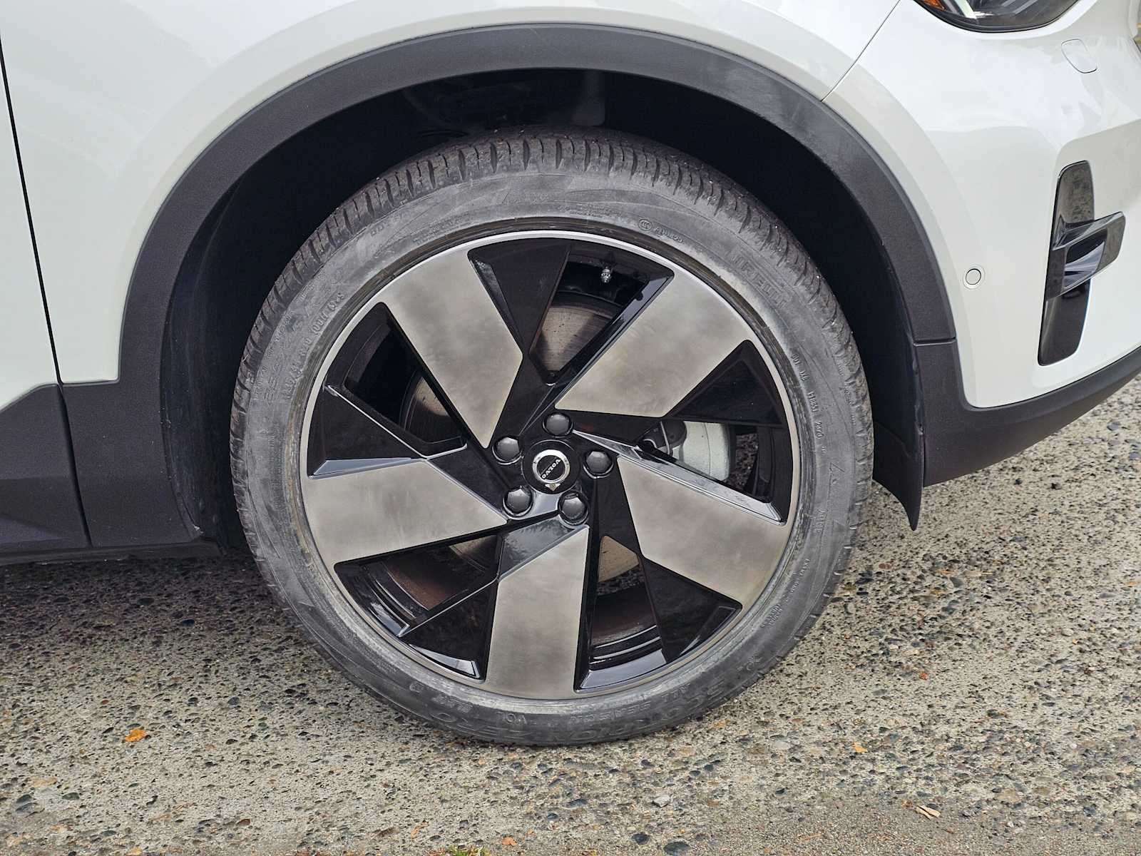 2023 Volvo XC40 Recharge Pure Electric Ultimate