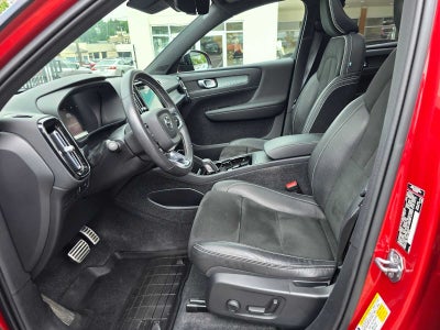 2021 Volvo XC40 Recharge P8 eAWD Pure Electric