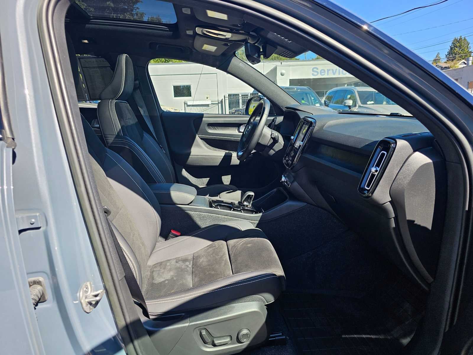 2023 Volvo XC40 Recharge Pure Electric Plus